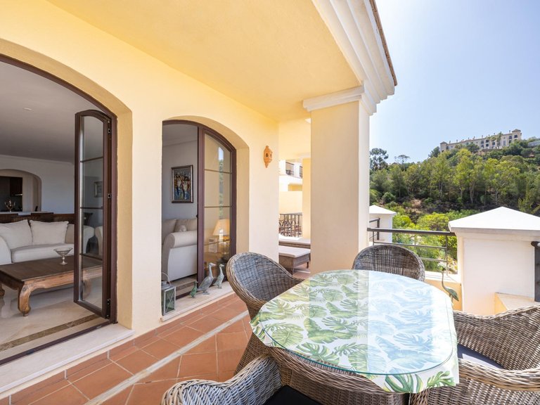 Apartment for Sale in Benahavis, Malaga 12