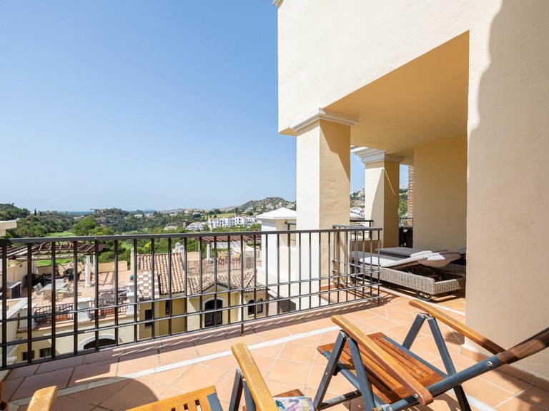 Apartment for Sale in Benahavis, Malaga 14