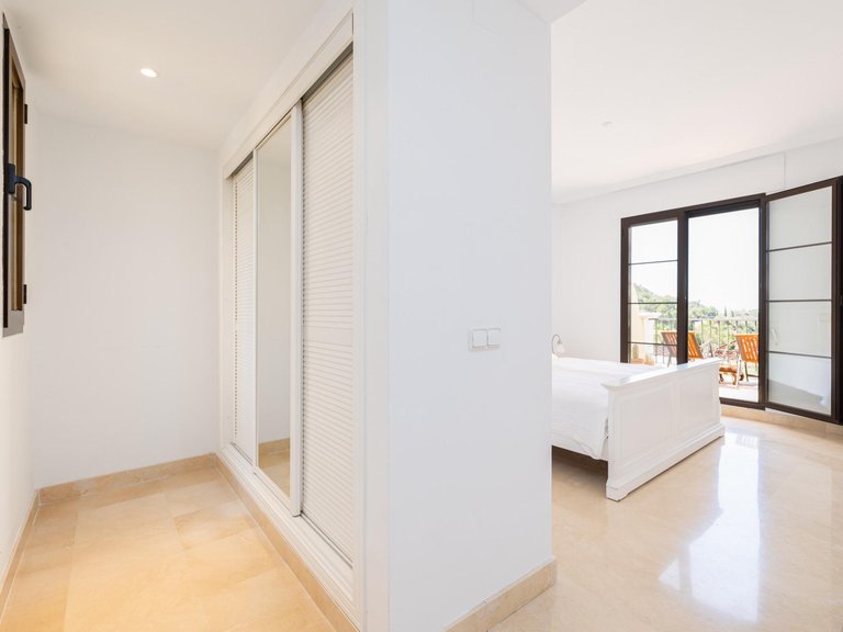 Apartment for Sale in Benahavis, Malaga 17