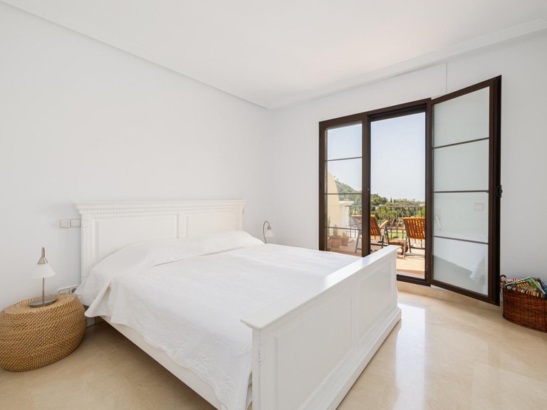 Apartment for Sale in Benahavis, Malaga 20