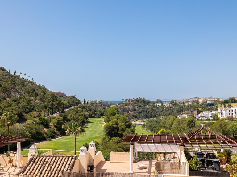 Apartment for Sale in Benahavis, Malaga 37