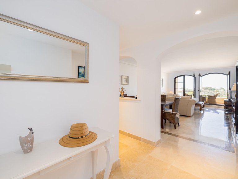 Apartment for Sale in Benahavis, Malaga 6