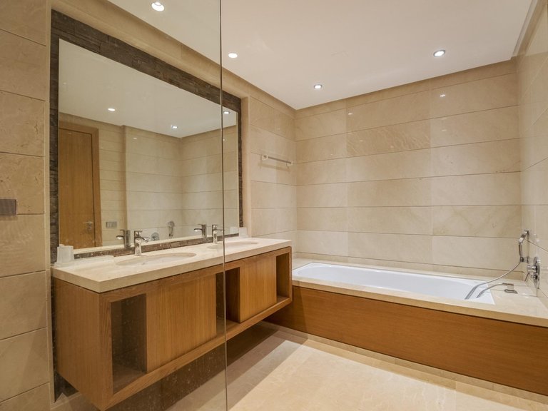 Apartment for Sale in Marbella, Malaga 17