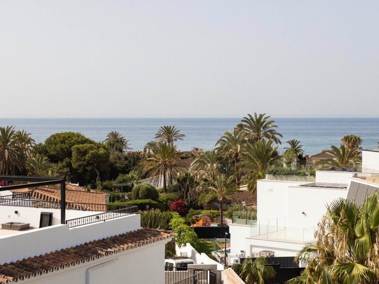 Villa for Sale in Marbella, Malaga 5