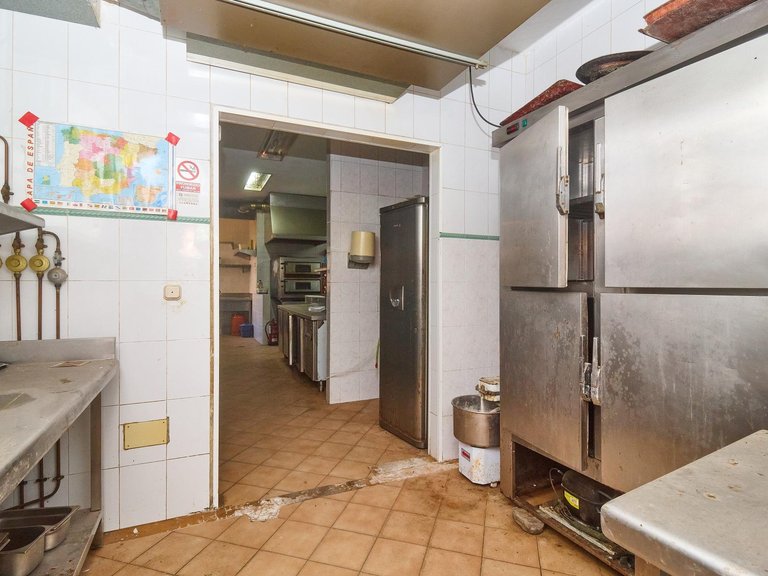 Apartment for Sale in Marbella, Malaga 23