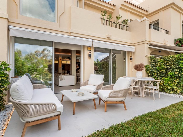 Town House for Sale in Benahavis, Malaga 1