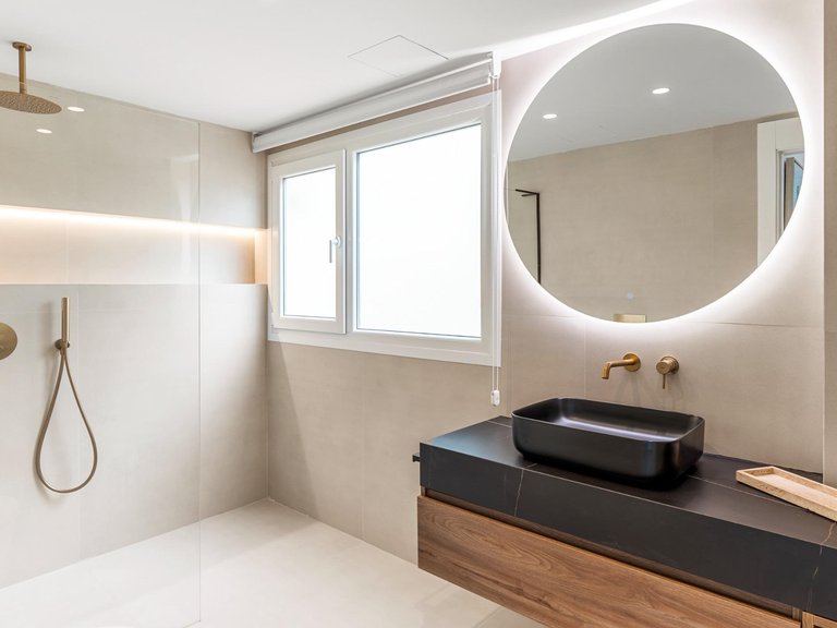 Town House for Sale in Benahavis, Malaga 16