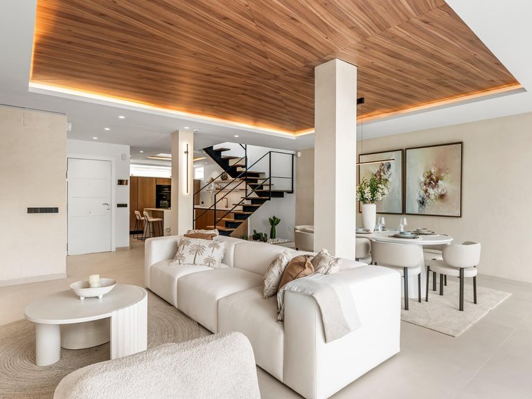 Town House for Sale in Benahavis, Malaga 8