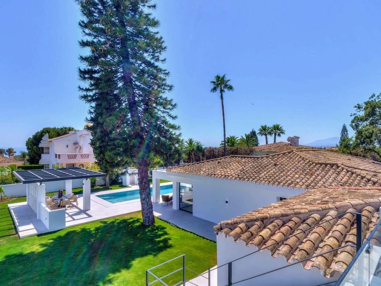 Villa for Sale in Elviria, Malaga 14