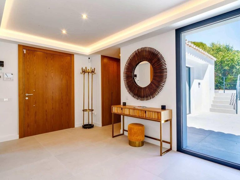 Villa for Sale in Elviria, Malaga 16