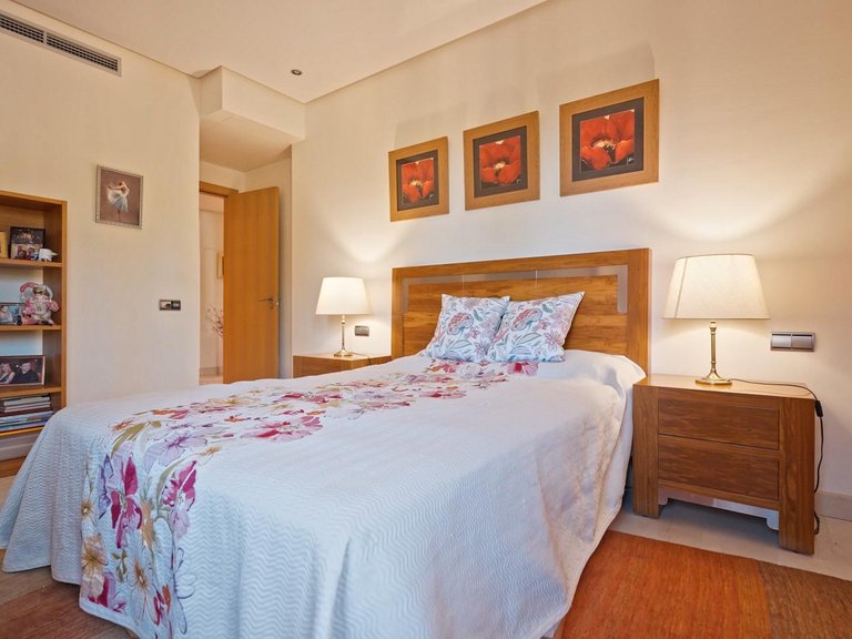 Apartment for Sale in Marbella, Malaga 25