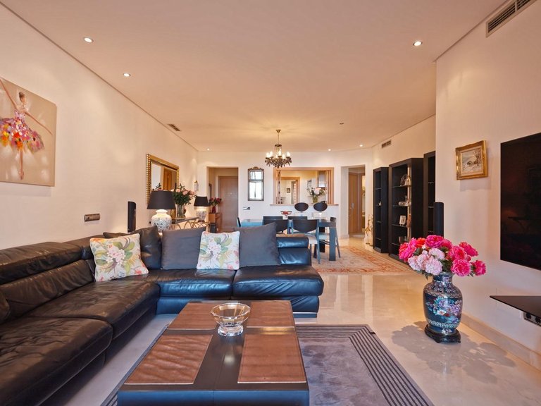 Apartment for Sale in Marbella, Malaga 26