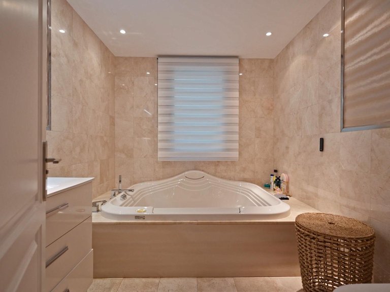 Apartment for Sale in Marbella, Malaga 57