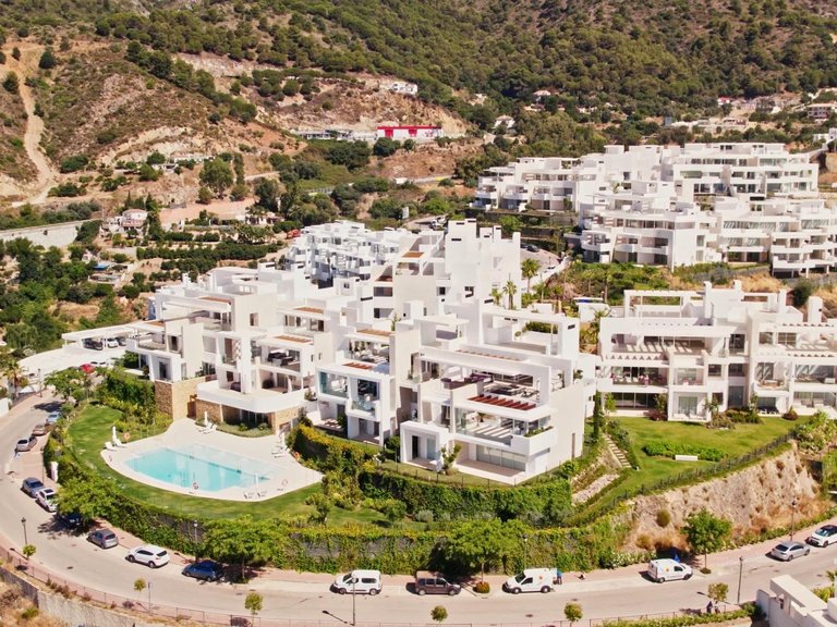 Apartment for Sale in Ojen, Malaga 1