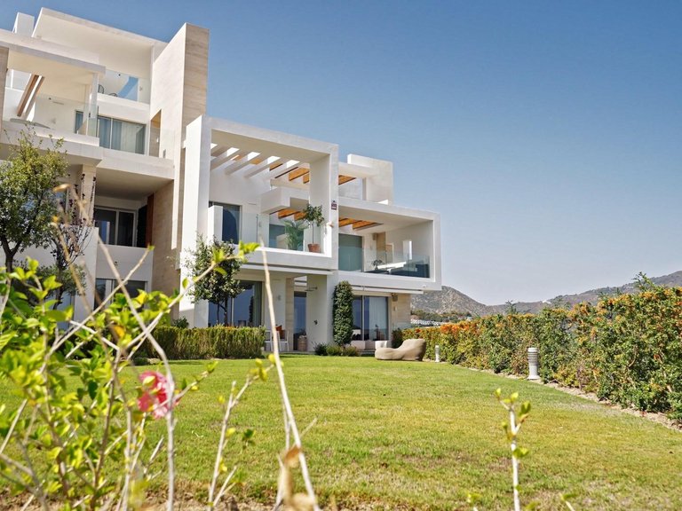 Apartment for Sale in Ojen, Malaga 17