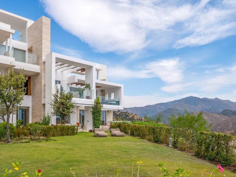 Apartment for Sale in Ojen, Malaga 35