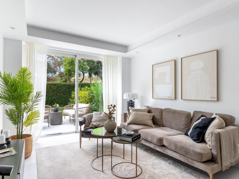 Apartment for Sale in Benahavis, Malaga 12