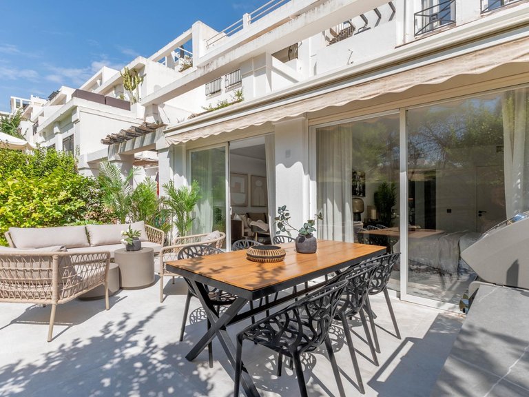 Apartment for Sale in Benahavis, Malaga 9