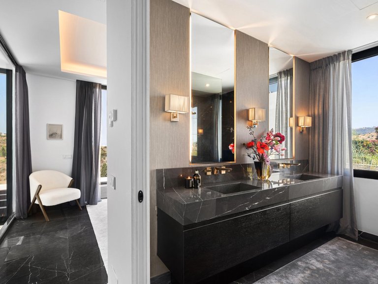 Town House for Sale in Marbella, Malaga 22