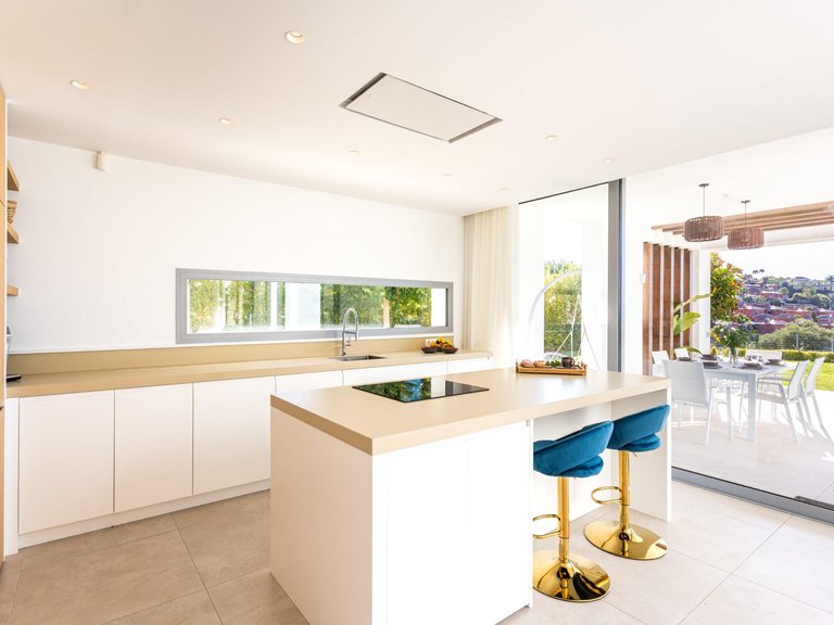 Villa for Sale in Marbella, Malaga 10