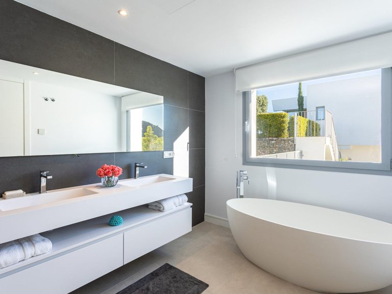 Villa for Sale in Marbella, Malaga 14