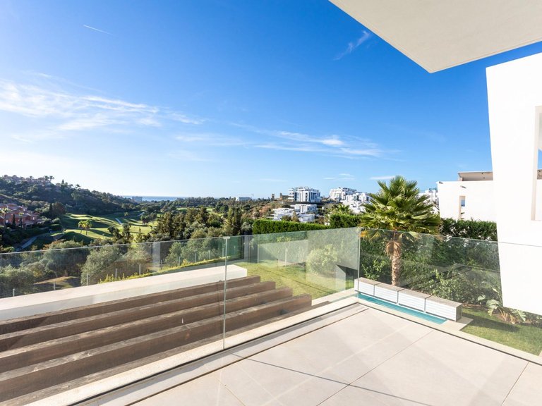 Villa for Sale in Marbella, Malaga 3