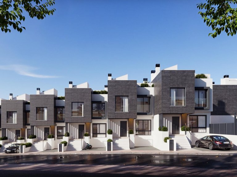 Town House for Sale in Fuengirola, Malaga 1