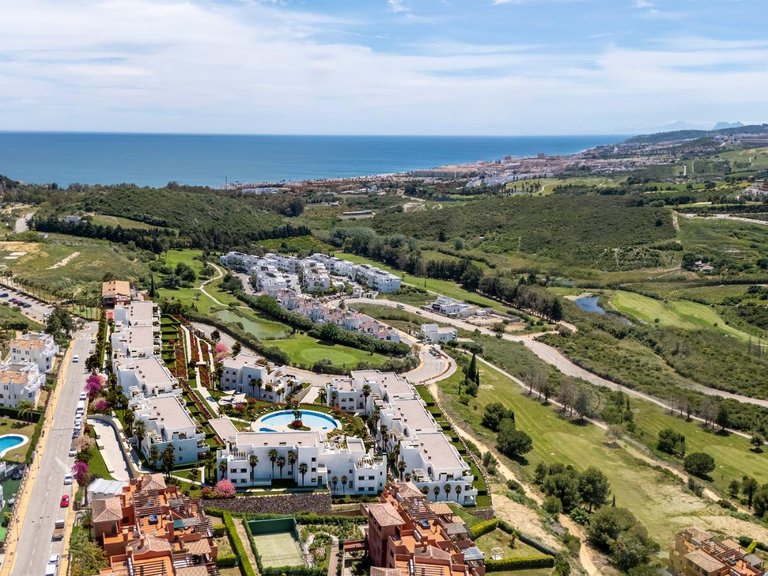 Apartment for Sale in Casares, Malaga 10