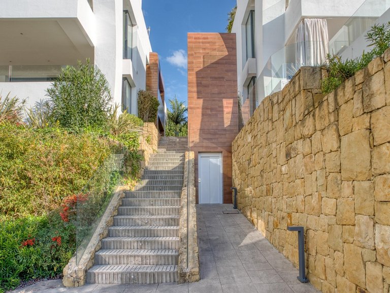 Town House for Sale in Marbella, Malaga 37