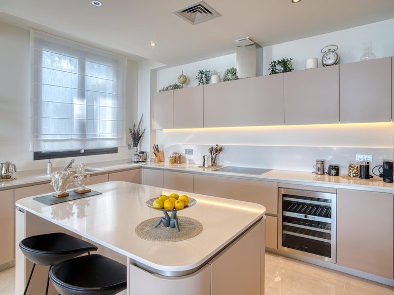 Apartment for Sale in Marbella, Malaga 64