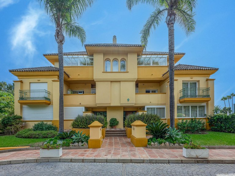 Apartment for Sale in Marbella, Malaga 1