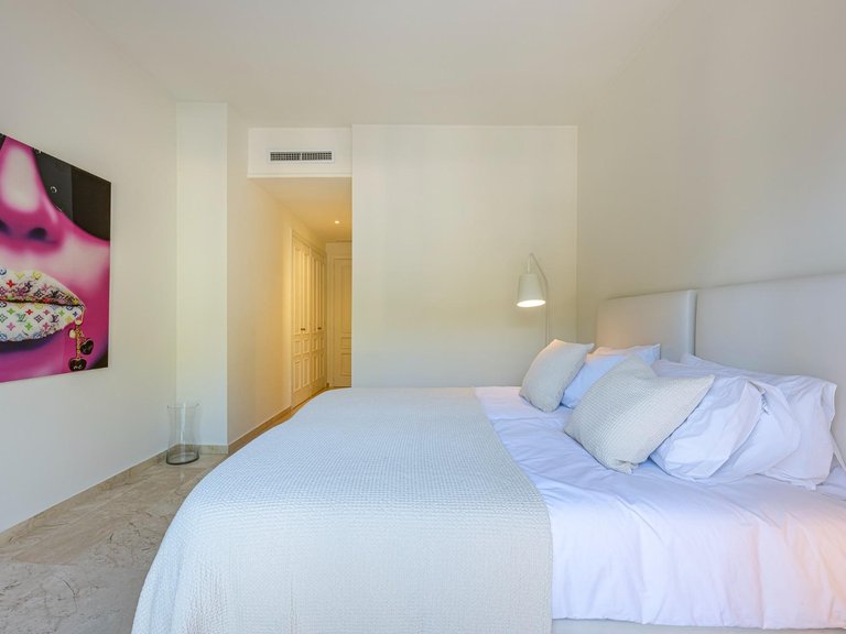 Apartment for Sale in Marbella, Malaga 17