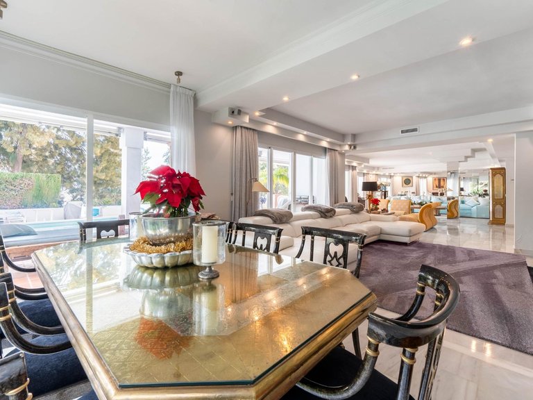 Town House for Sale in Benahavis, Malaga 11