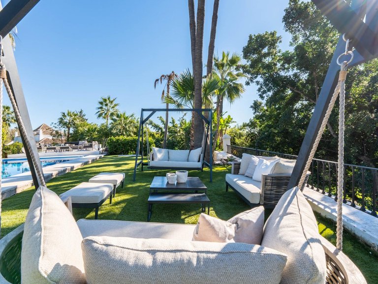 Apartment for Sale in Marbella, Malaga 18