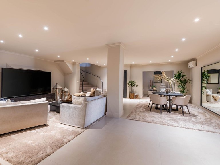 Apartment for Sale in Marbella, Malaga 37