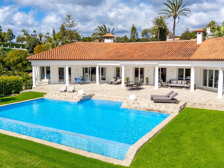 Apartment for Sale in Marbella, Malaga 54