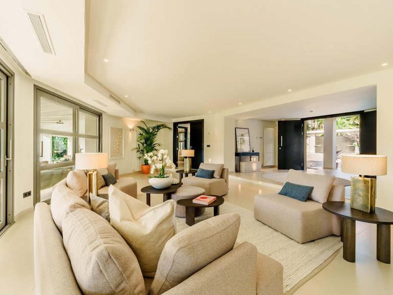 Villa for Sale in Marbella, Malaga 12