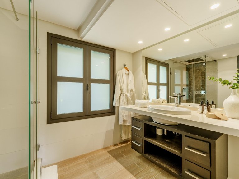 Villa for Sale in Marbella, Malaga 15