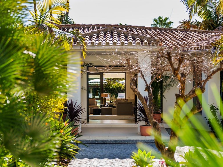 Villa for Sale in Marbella, Malaga 43