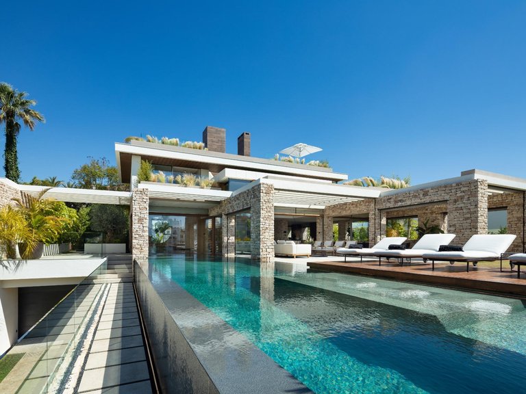 Villa for Sale in Marbella, Malaga 19