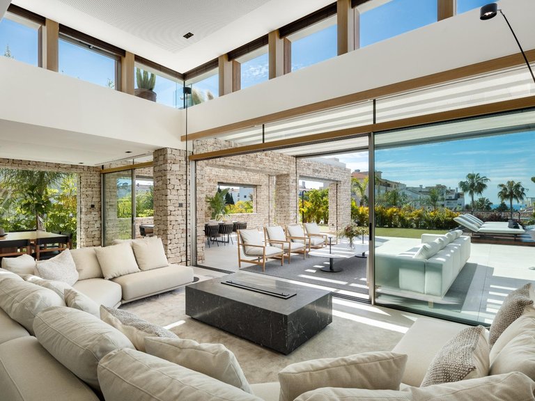 Villa for Sale in Marbella, Malaga 4