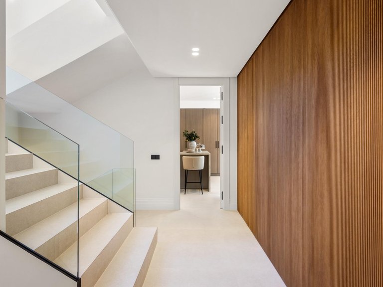 Villa for Sale in Marbella, Malaga 11