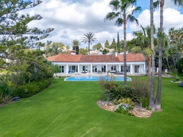 Apartment for Sale in Marbella, Malaga 60