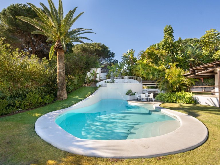 Apartment for Sale in Marbella, Malaga 54