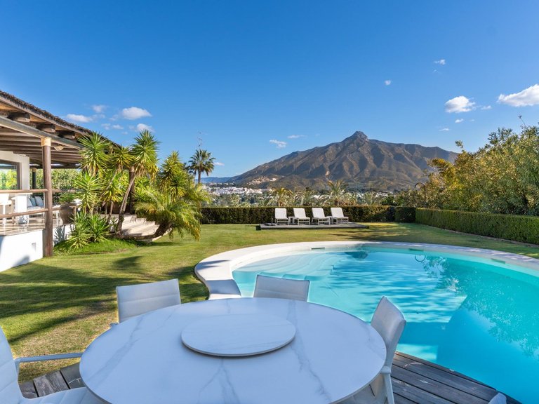 Apartment for Sale in Marbella, Malaga 57