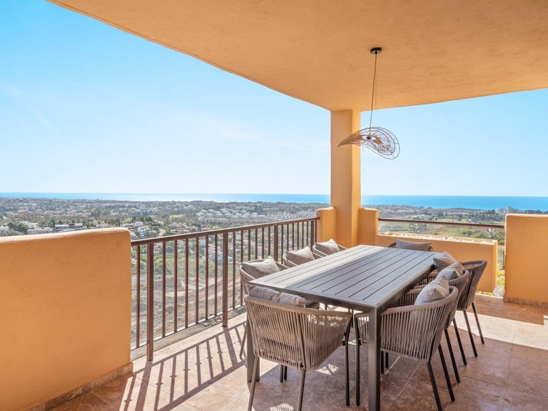 Apartment for Sale in Benahavis, Malaga 14