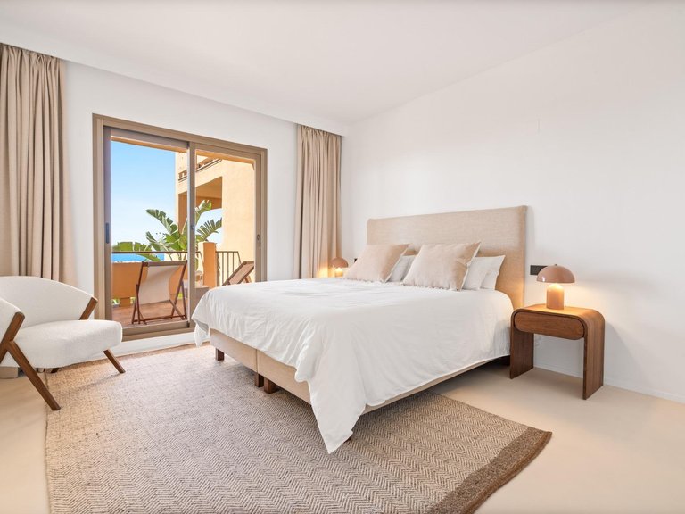 Apartment for Sale in Benahavis, Malaga 15