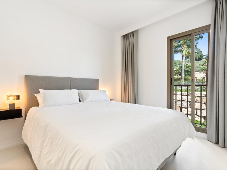 Apartment for Sale in Benahavis, Malaga 25