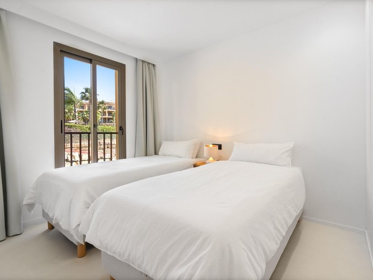 Apartment for Sale in Benahavis, Malaga 26