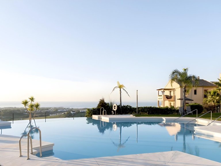 Apartment for Sale in Benahavis, Malaga 36